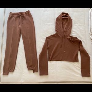 Ètophe Studios Lounge Set